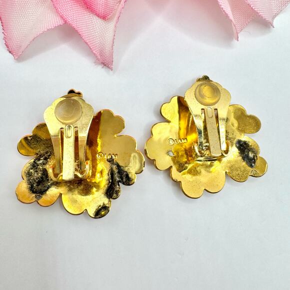 Vintage Etched Hibiscus Gold Tone Clip On Earrings Tropic Floral Vacation Beach - Picture 3 of 11